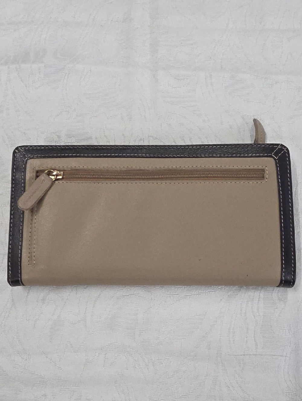 Annapelle Two-Tone Leather Zip-Around Wallet - Picture 2 of 4